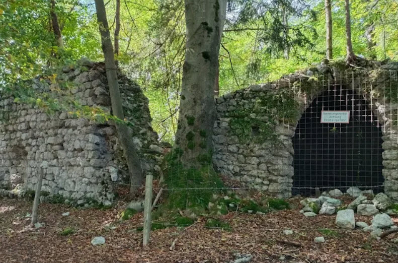 Burgruine Federaun, Villach, Austria, Austria
